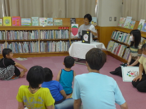 親子で楽しむおはなし会