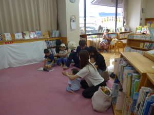 親子で楽しむおはなし会