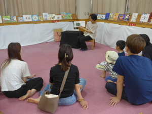 親子で楽しむおはなし会