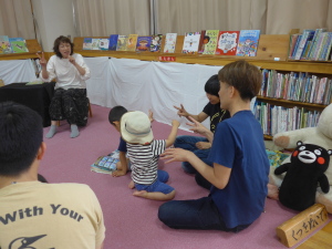 親子で楽しむおはなし会