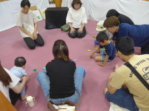 親子で楽しむおはなし会