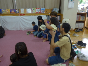 親子で楽しむおはなし会