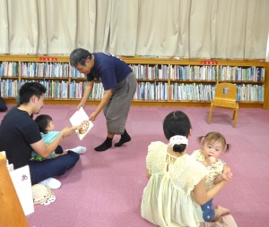 親子で楽しむおはなし会