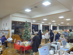 夜の図書館（全体）