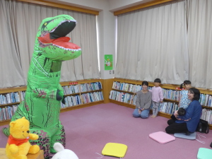 親子で楽しむおはなし会