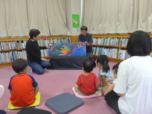 親子で楽しむおはなし会