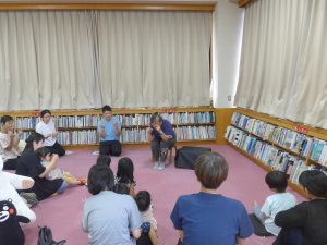 親子で楽しむおはなし会