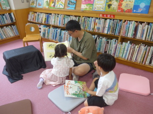 親子で楽しむお話会