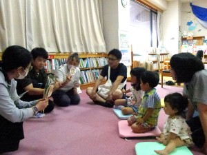 親子で楽しむおはなし会