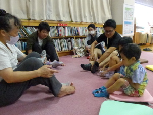 親子で楽しむおはなし会