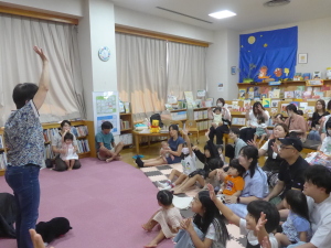 親子で楽しむおはなし会