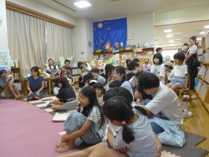 親子で楽しむおはなし会